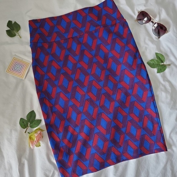 Lularoe Cassie Pencil Skirt Red & Blue Size S - Picture 2 of 5